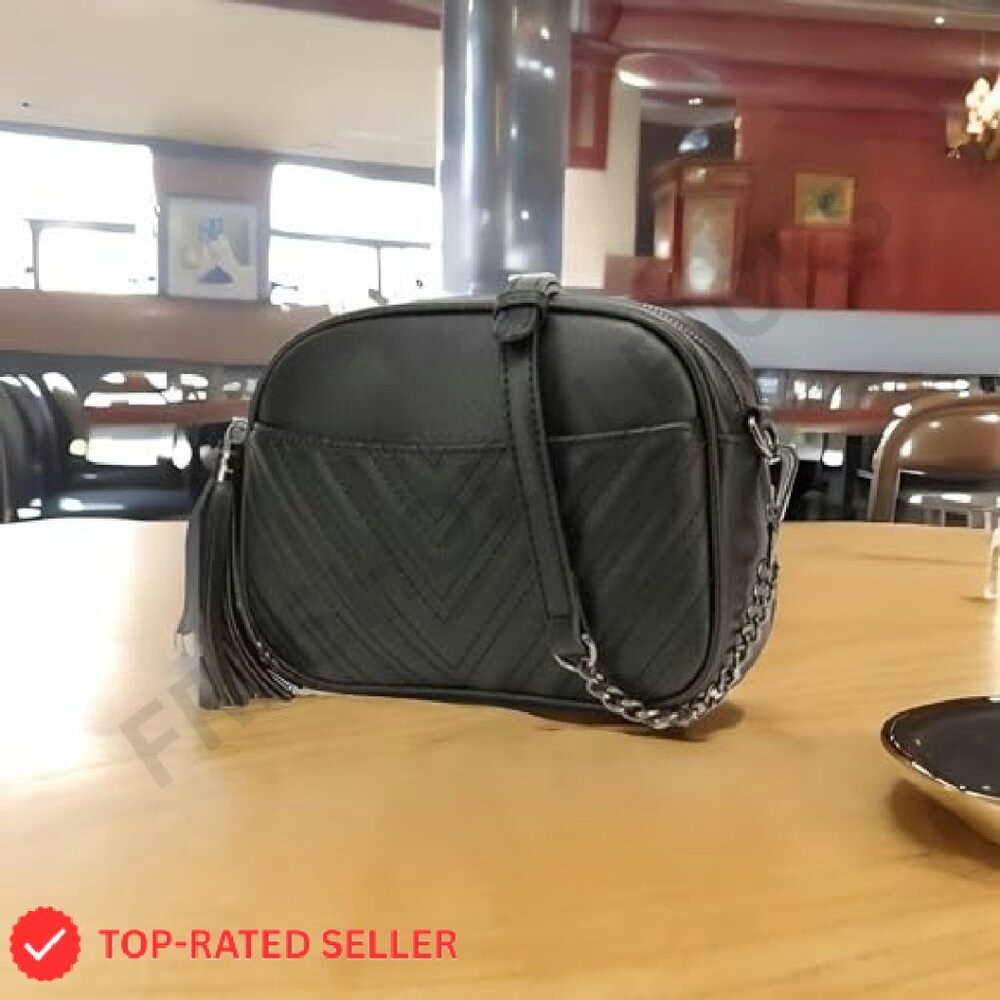 Quilted Crossbody Bag Chic Minimal Adjustable Strap Multi Pocket Everyday Purse - Picture 7 of 8